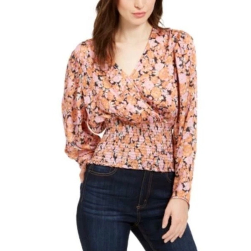 Leyden blouse features a vibrant pink and orange floral print smocked waist M